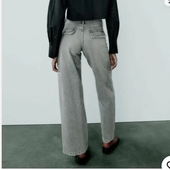 Zara TRF Mid-Rise Wide Leg Cargo Jeans - Picture 2 of 10